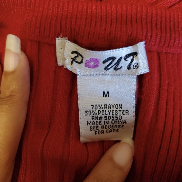 Pout Top in red - Picture 3 of 3